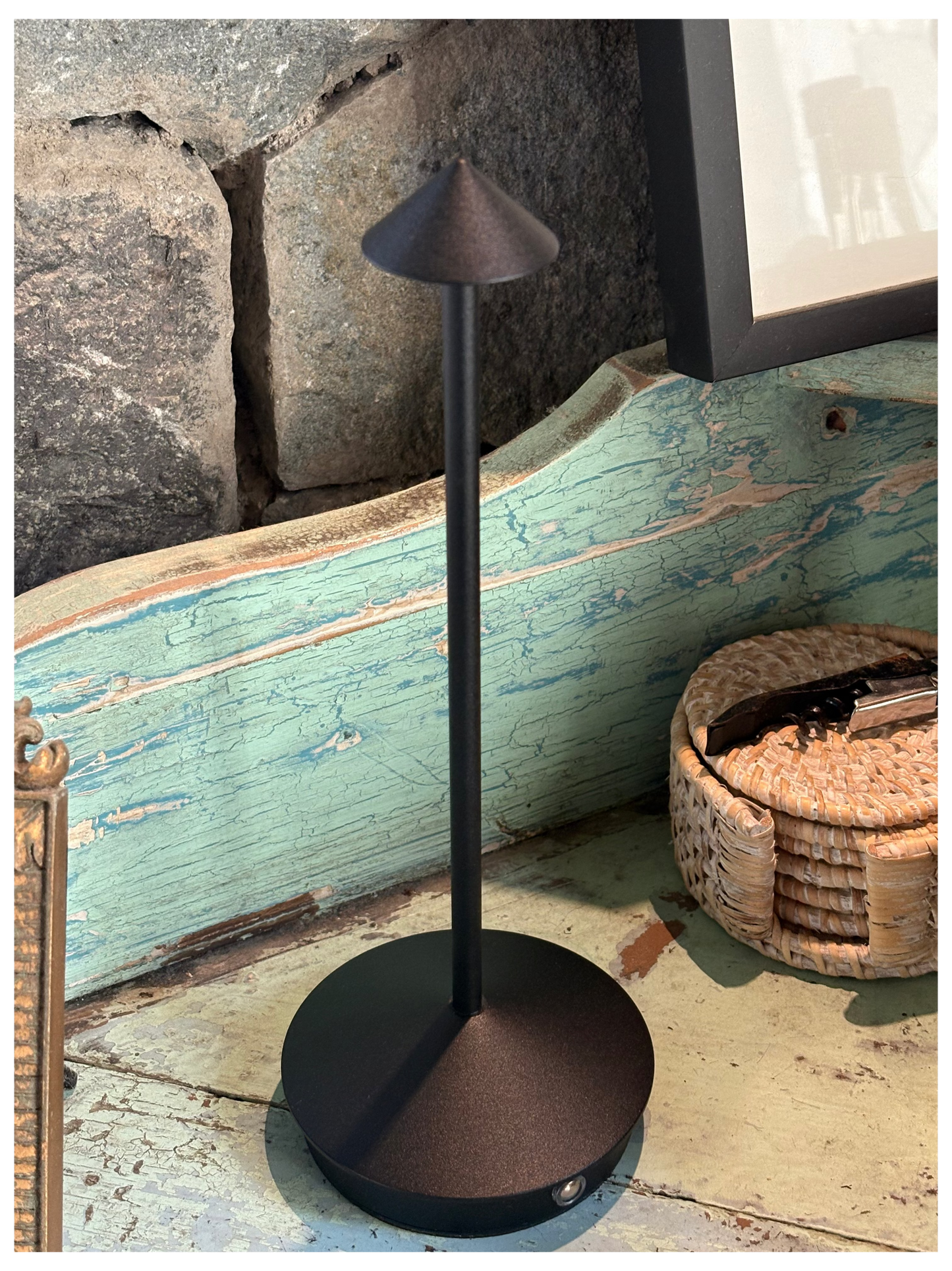 Modelo Arrow Negro